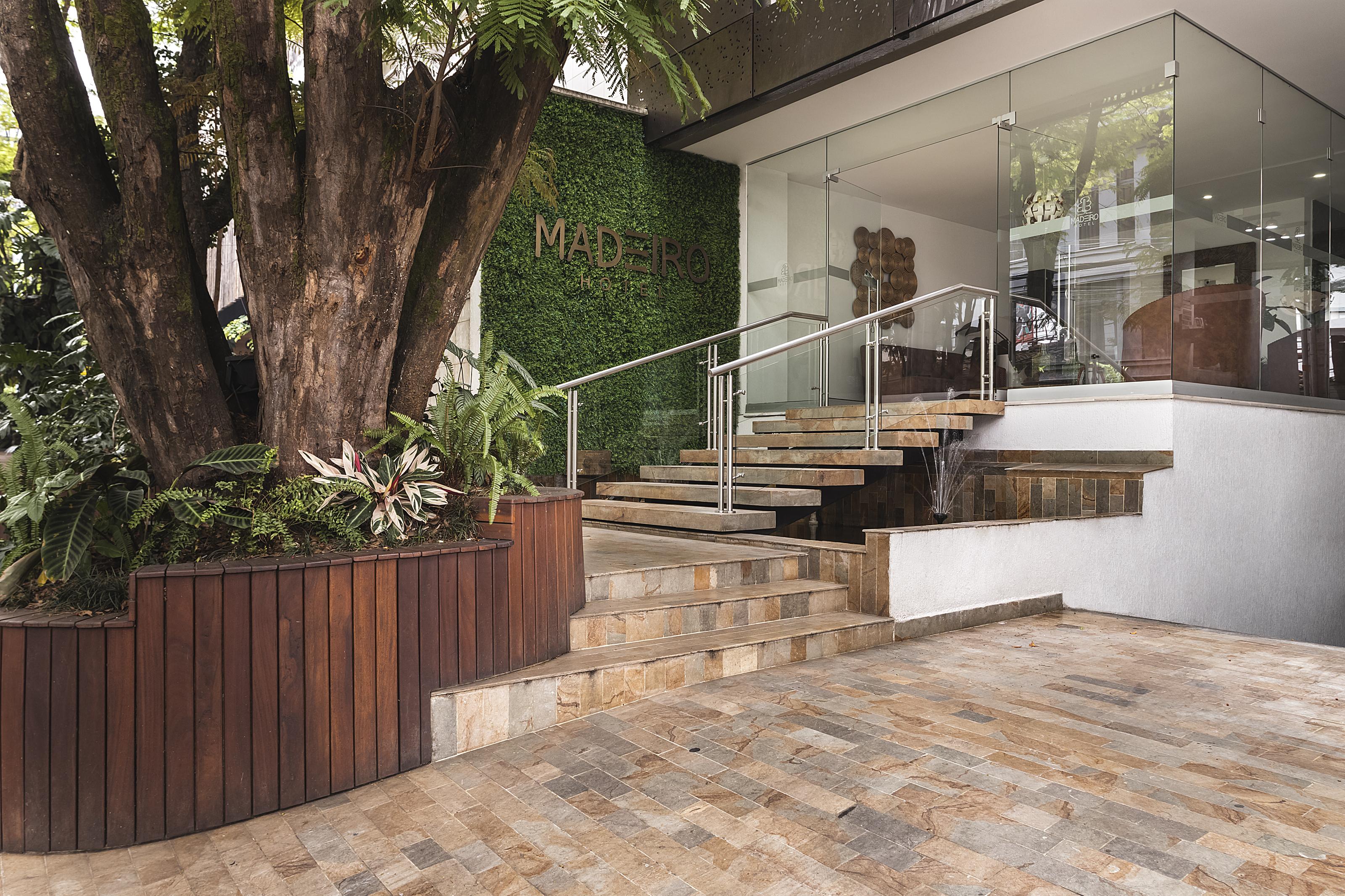 Hotel Madeiro Medellín Zewnętrze zdjęcie