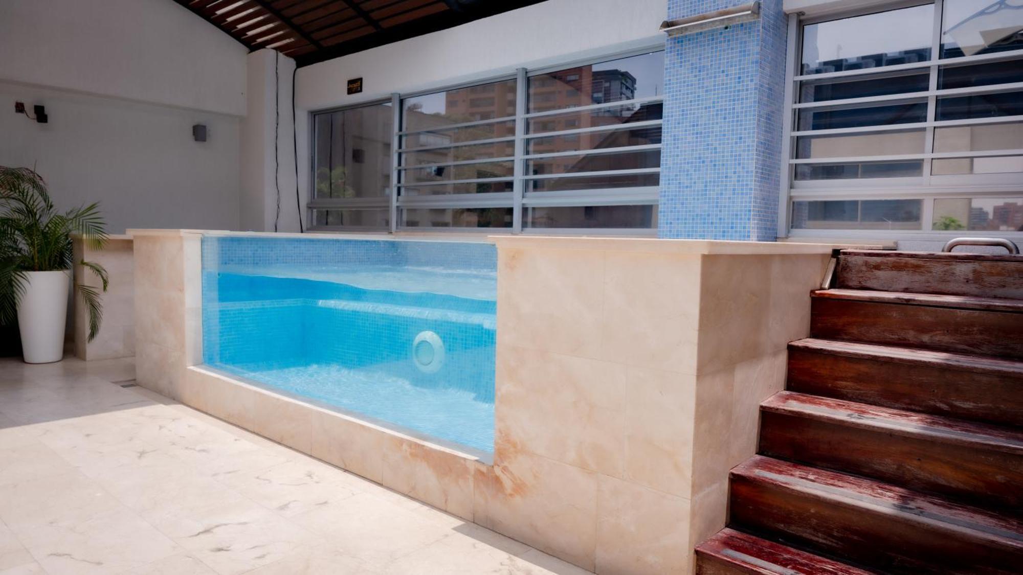 Hotel Madeiro Medellín Zewnętrze zdjęcie