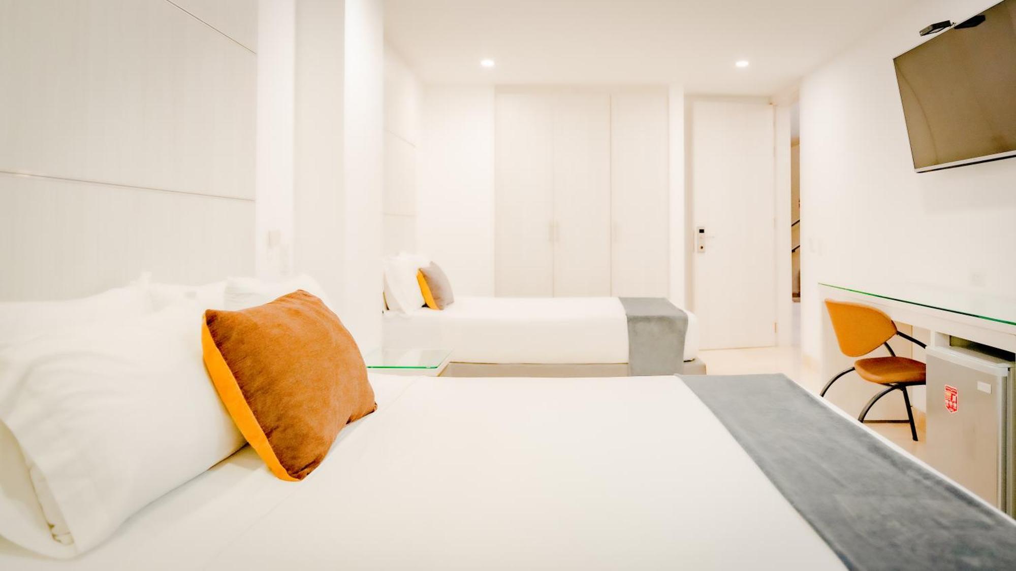 Hotel Madeiro Medellín Zewnętrze zdjęcie