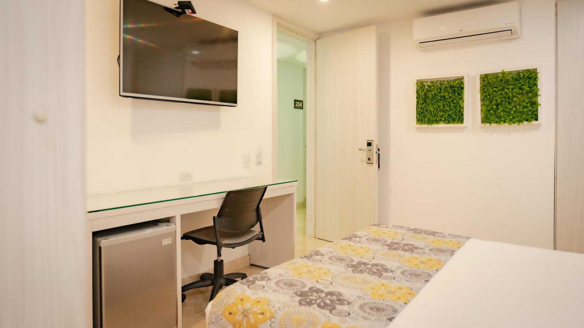 Hotel Madeiro Medellín Zewnętrze zdjęcie