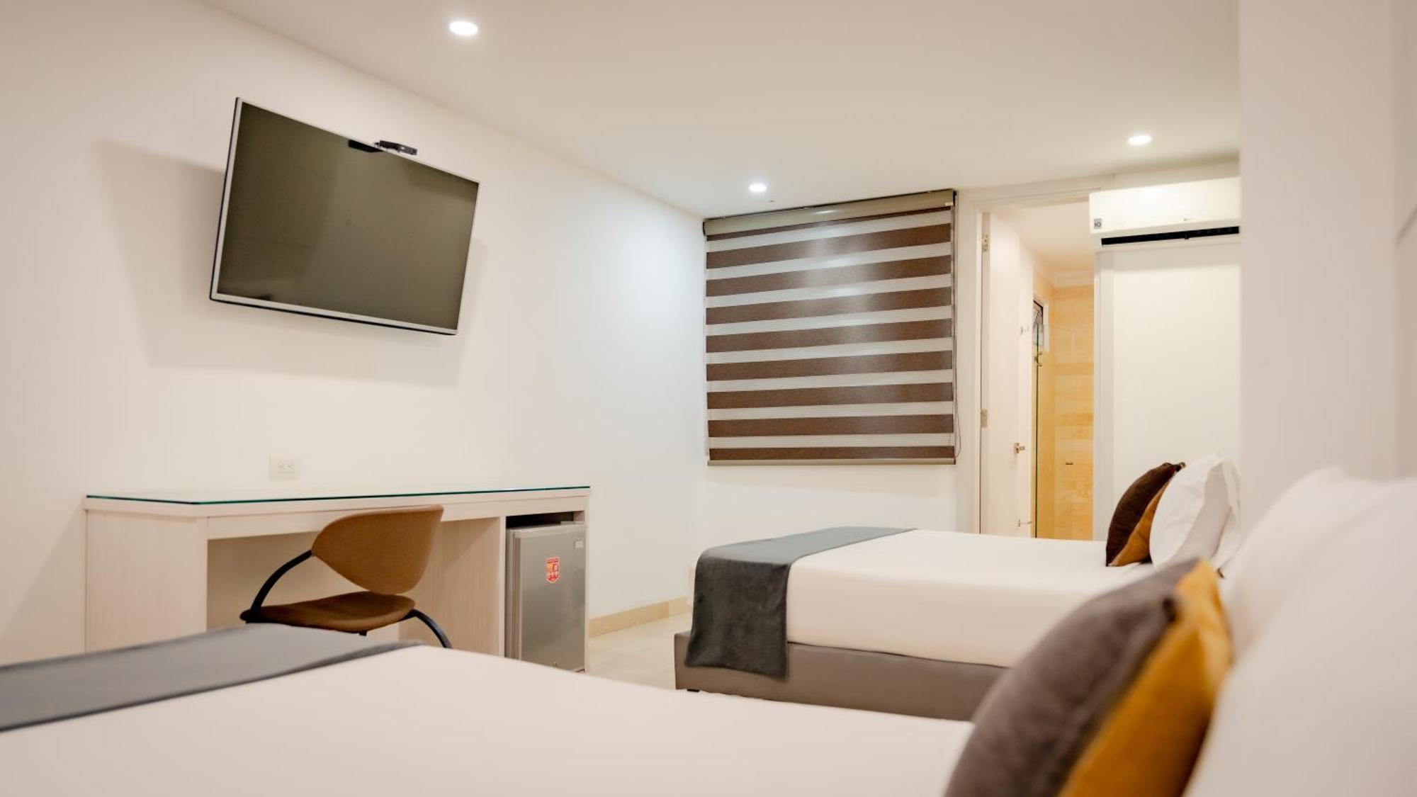 Hotel Madeiro Medellín Zewnętrze zdjęcie