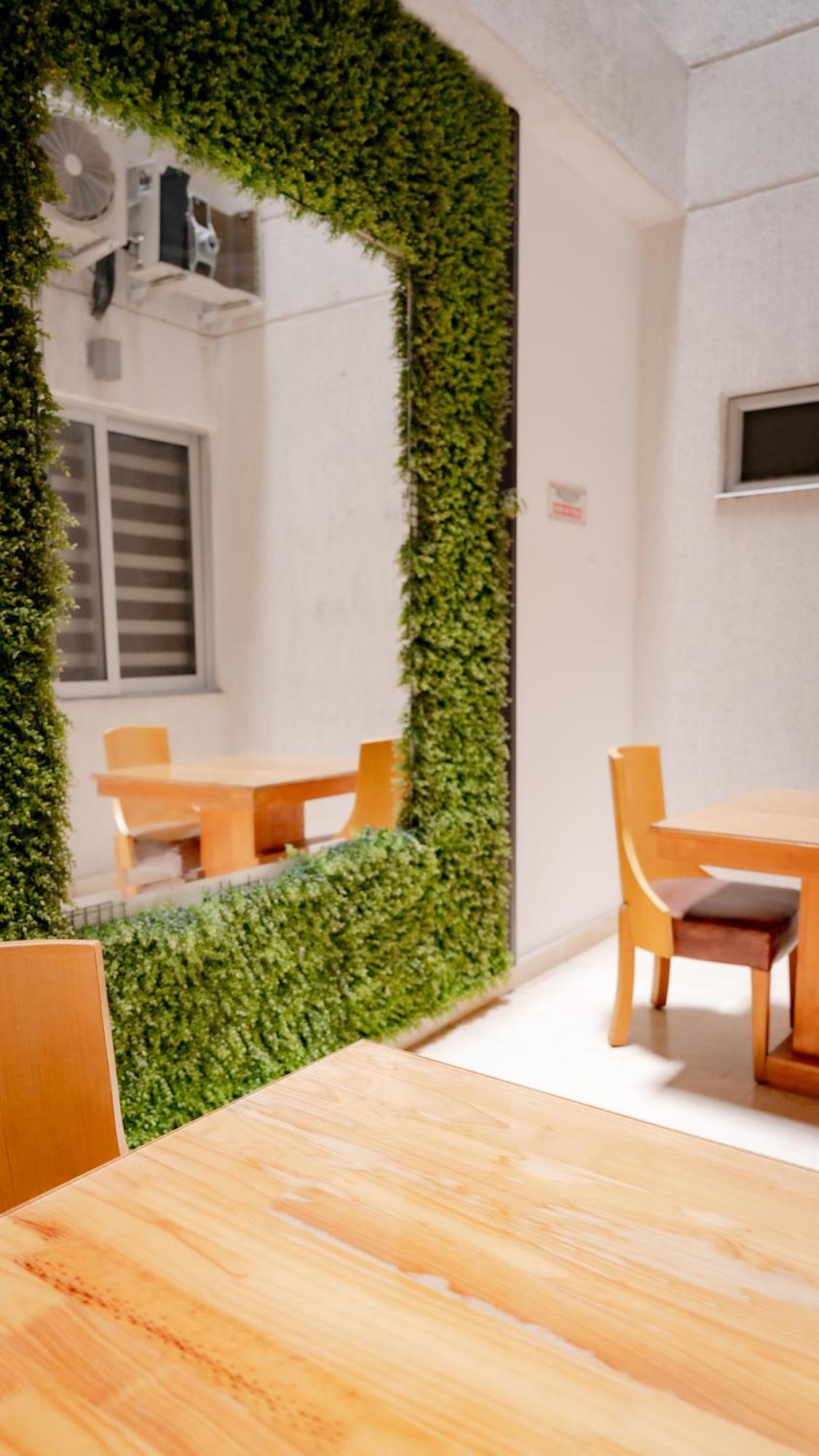 Hotel Madeiro Medellín Zewnętrze zdjęcie