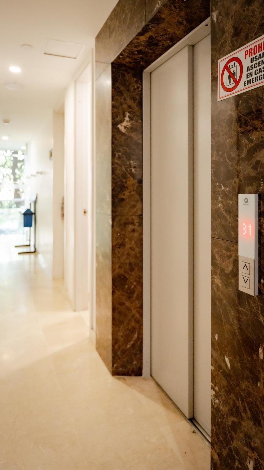 Hotel Madeiro Medellín Zewnętrze zdjęcie